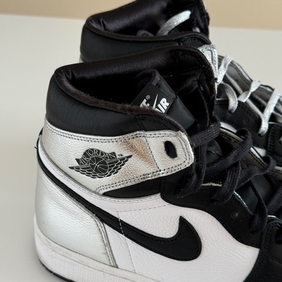 Air Jordan 1 Retro Silver Toe sz 9 men’s - Picture 4 of 9